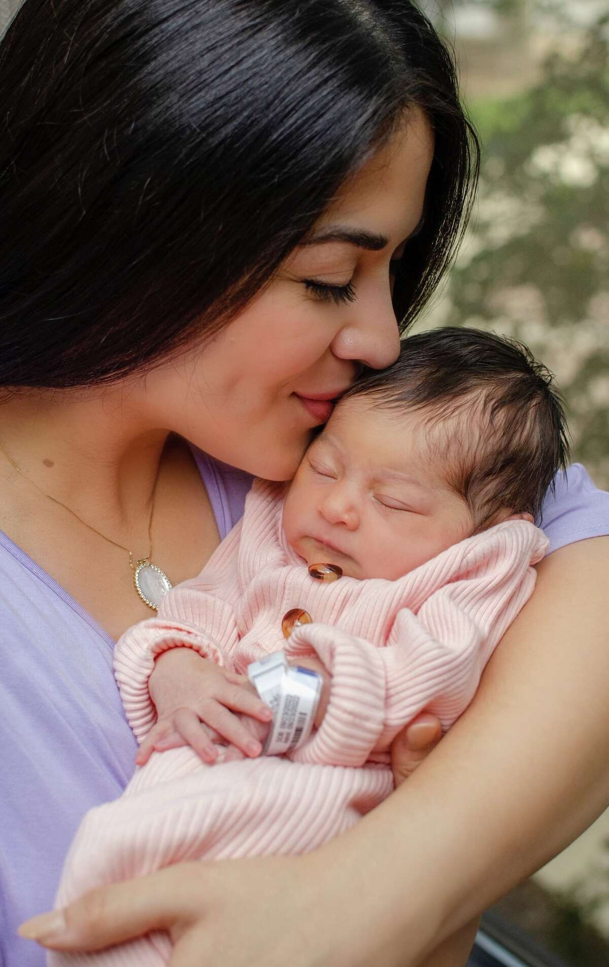 Alanna Sarabia and her daughter Dallas