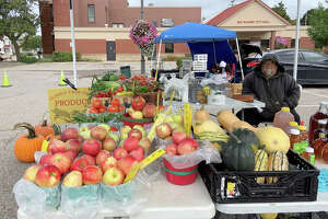 Big Rapids Farmers' Market vendors brave chilly weather