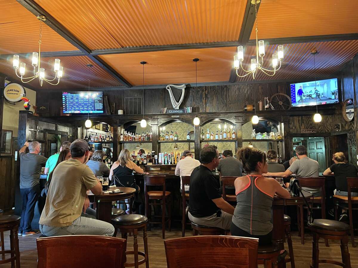 The Cottage Irish Pub debuted over the weekend, and was met with a packed house. 
