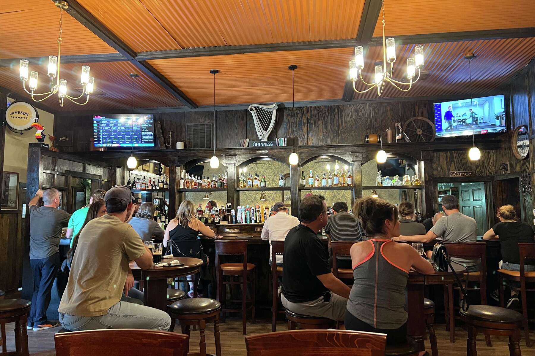 San Antonio's The Cottage Irish pub opens on Broadway