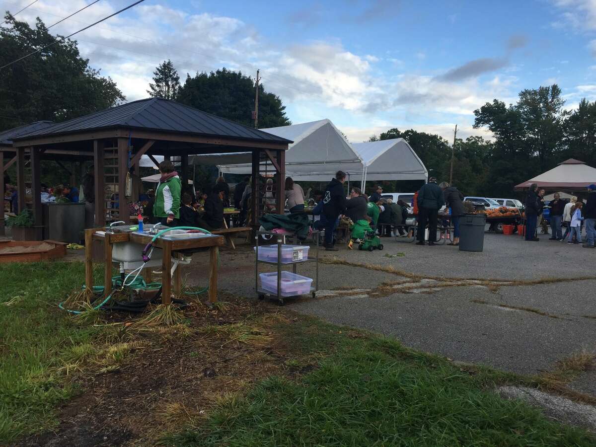 Phoenix Community Farm invites residents to celebrate harvest