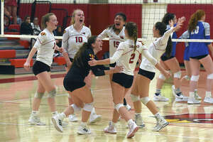 Greenwich volleyball holds off Ludlowe in Class LL final rematch