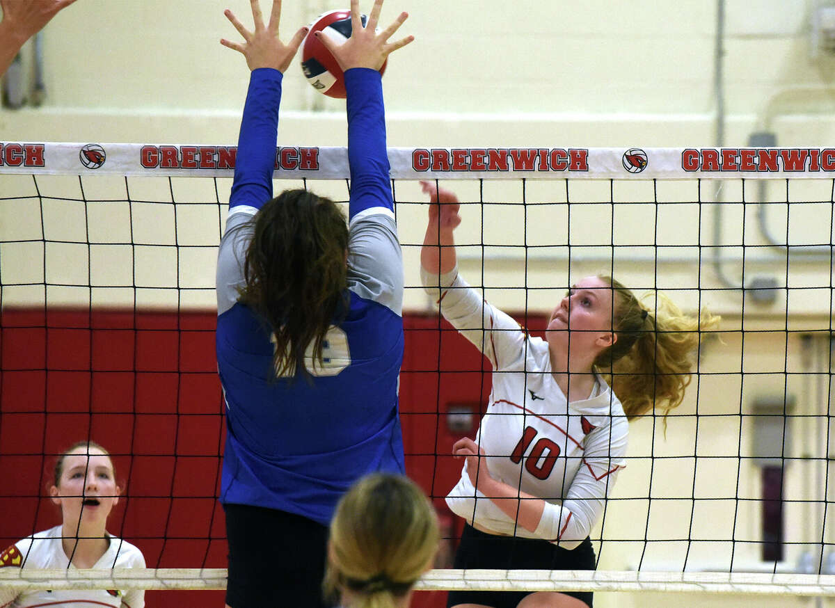 Greenwich's Maggie Saleeby (10) sends a shot at Ludlowe during a volleyball match in Greenwich on Tuesday, Sept. 27, 2022.