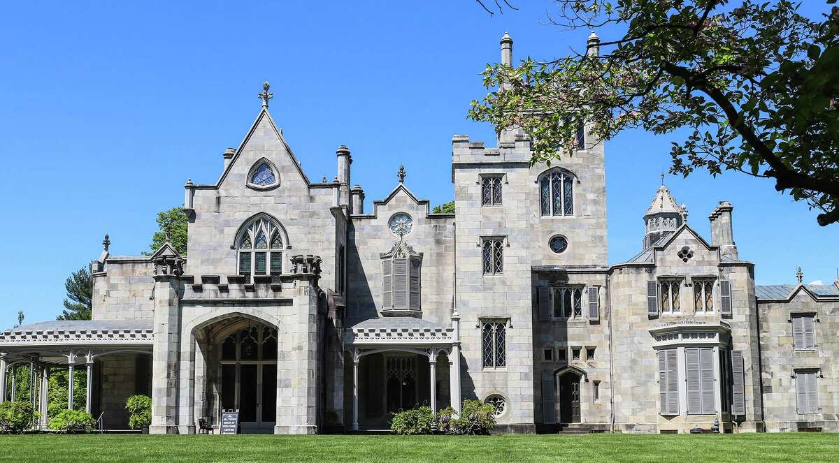 Lyndhurst Mansion is a lovely spot to spend some time this autumn.