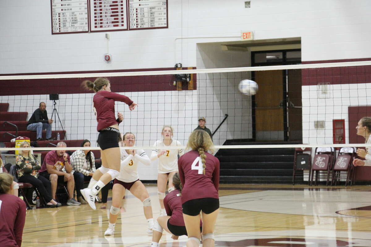 The Lady Red Hawks defeated Reese in three sets Tuesday, Sept. 27.