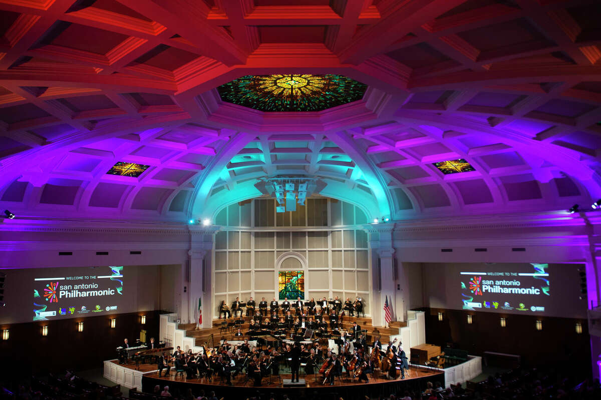 The San Antonio Philharmonic, comprised of musicians who once played with the now-defunct San Antonio Symphony, launched their first full season with a pair of concerts at First Baptist Church of San Antonio.