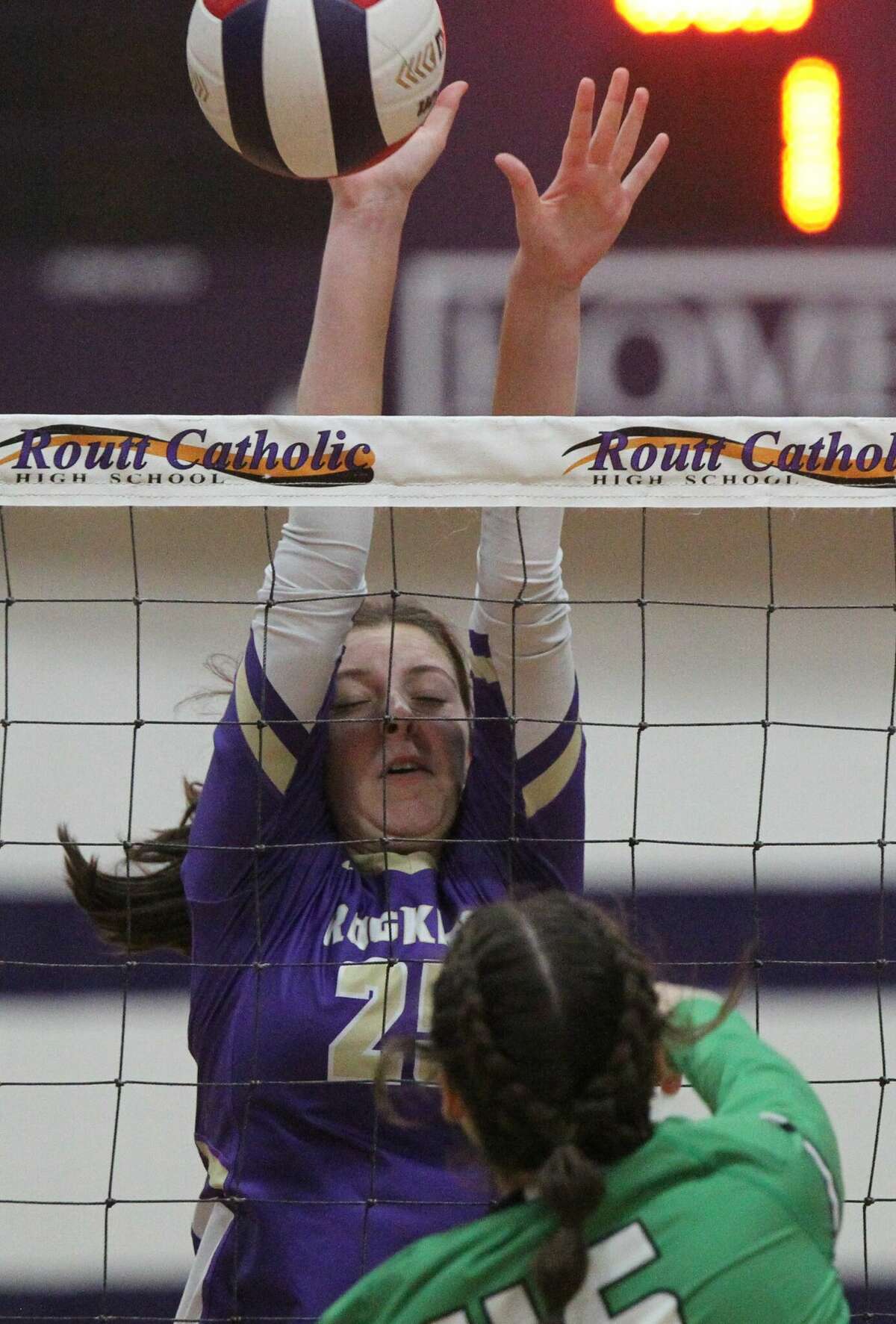 Routt volleyball stuns Carrollton