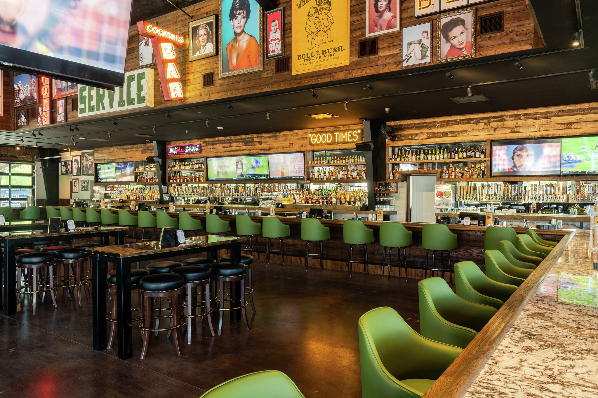 Kirby Ice House The Woodlands Now The Longest Bar In Texas