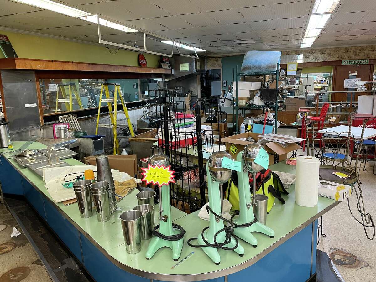 The soda fountain closing spelled the end of Nau's.