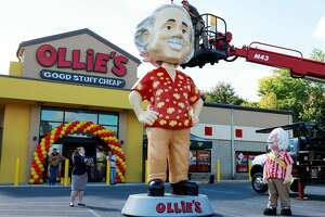 Ollie's sets Guinness World Record for giant Bobblehead mascot