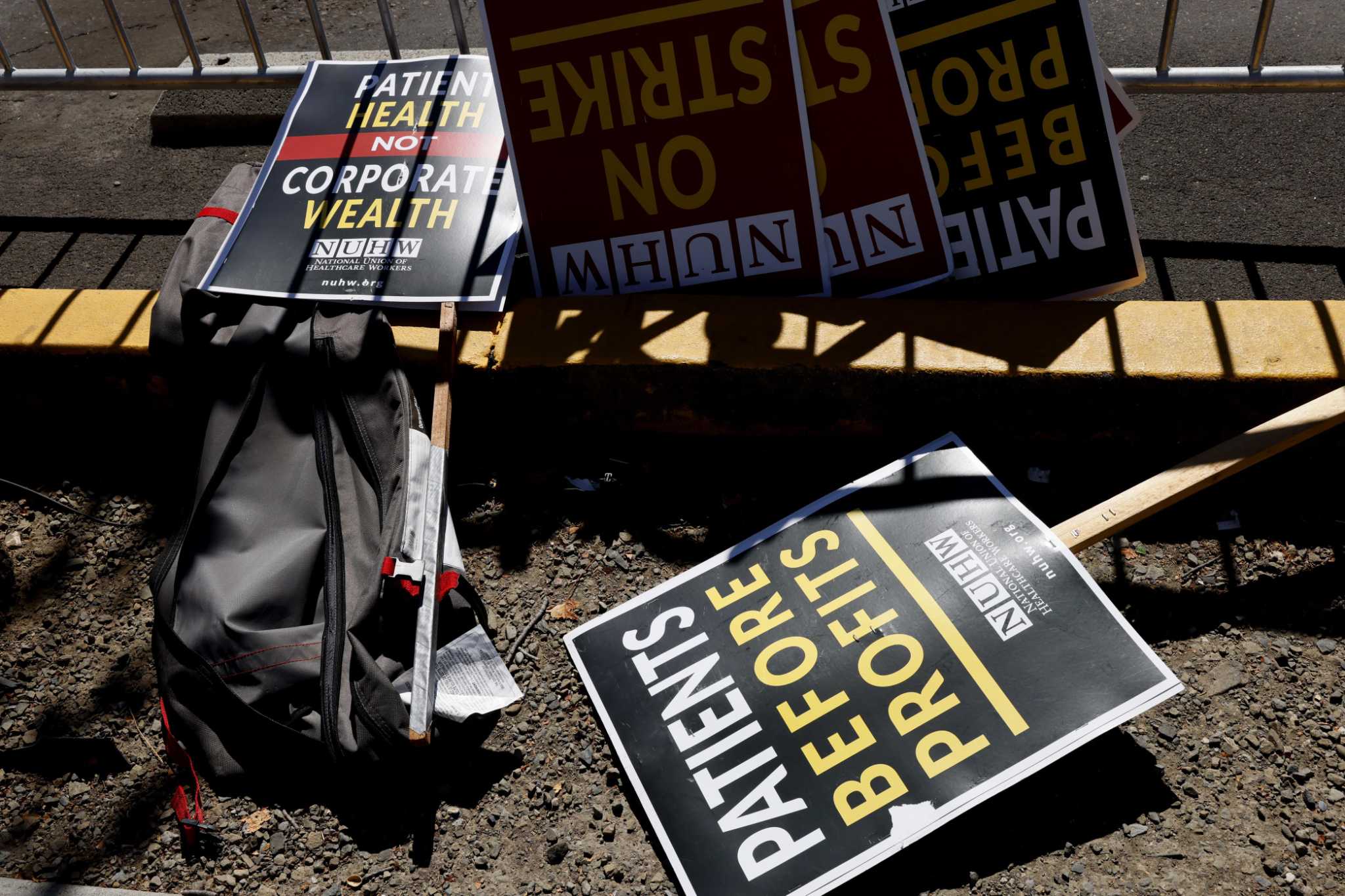 Kaiser mental health workers reach settlement in 10week walkout