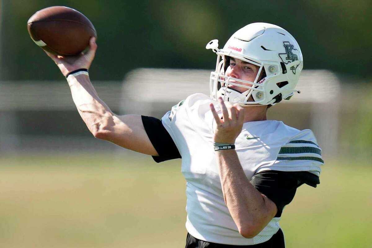High school football Kingwood Park, La Porte to face off