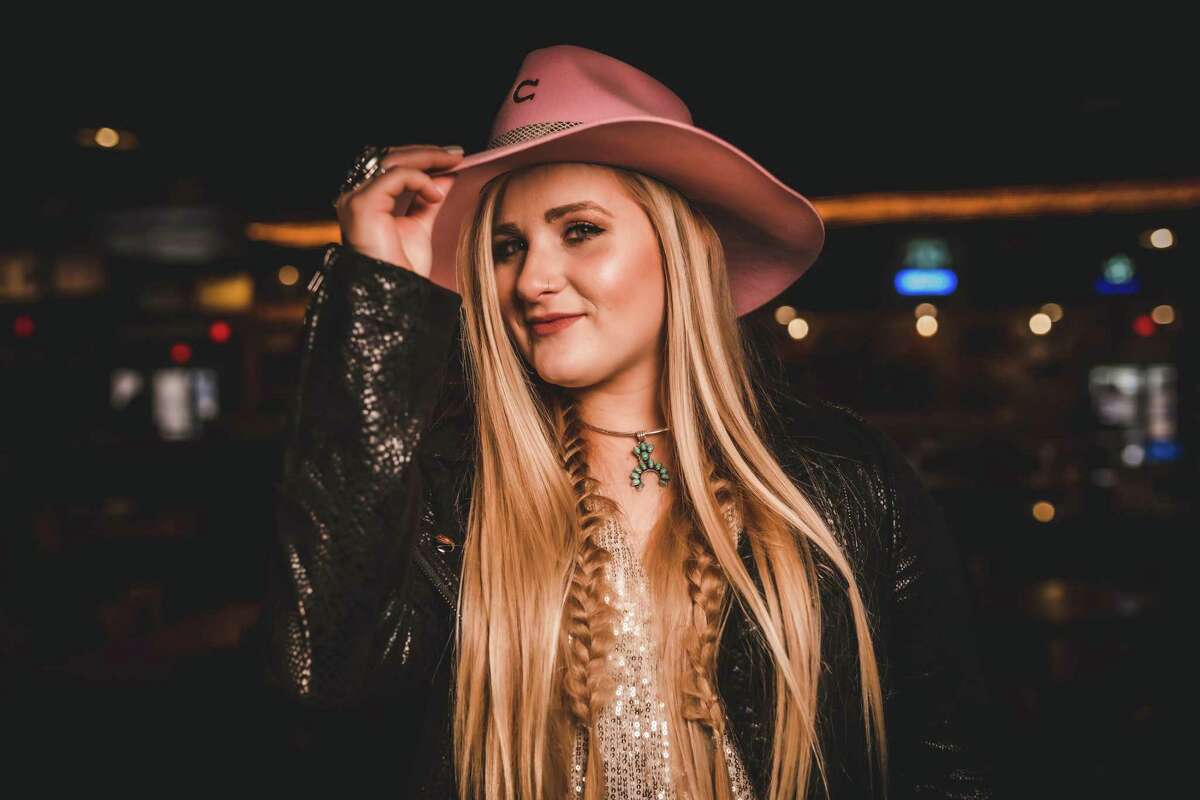 Texas Country Music Association’s Female Artist of the Year Morgan Ashley to perform at breast cancer awareness event at The Table at Madeley in Conroe Saturday.