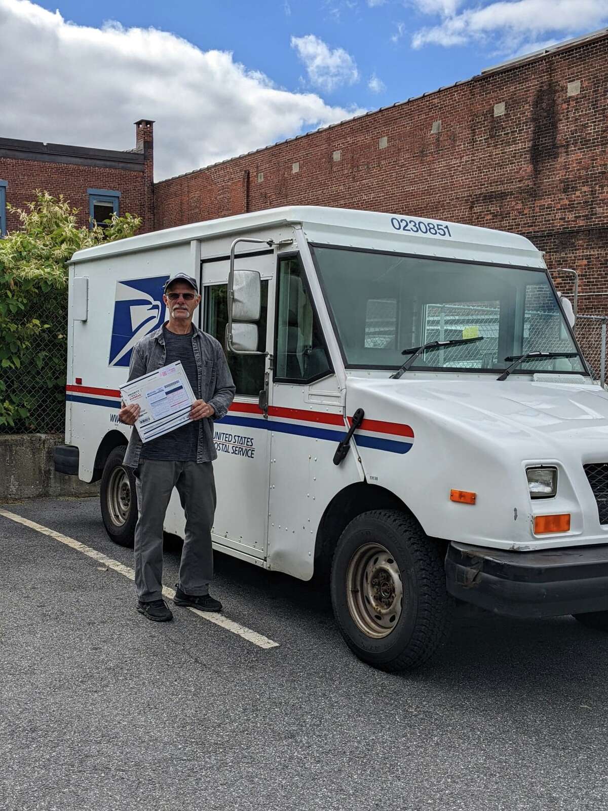 New Milford man retires after working in post office for 48 years