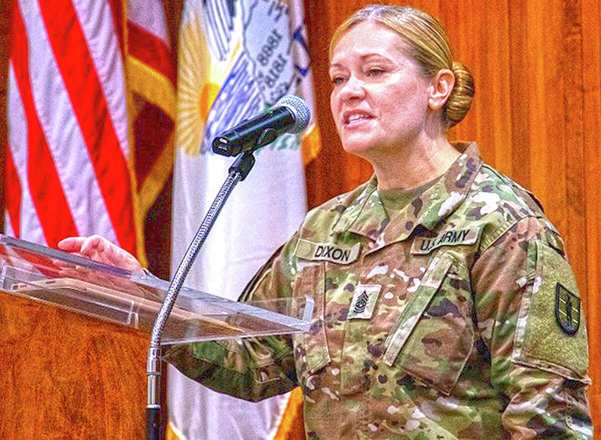 Illinois Army National Guard Command Sgt. Maj. Mary Dixon of Chapin speaks to those in attendance during a retirement ceremony at the Illinois Military Academy at Camp Lincoln in Springfield.