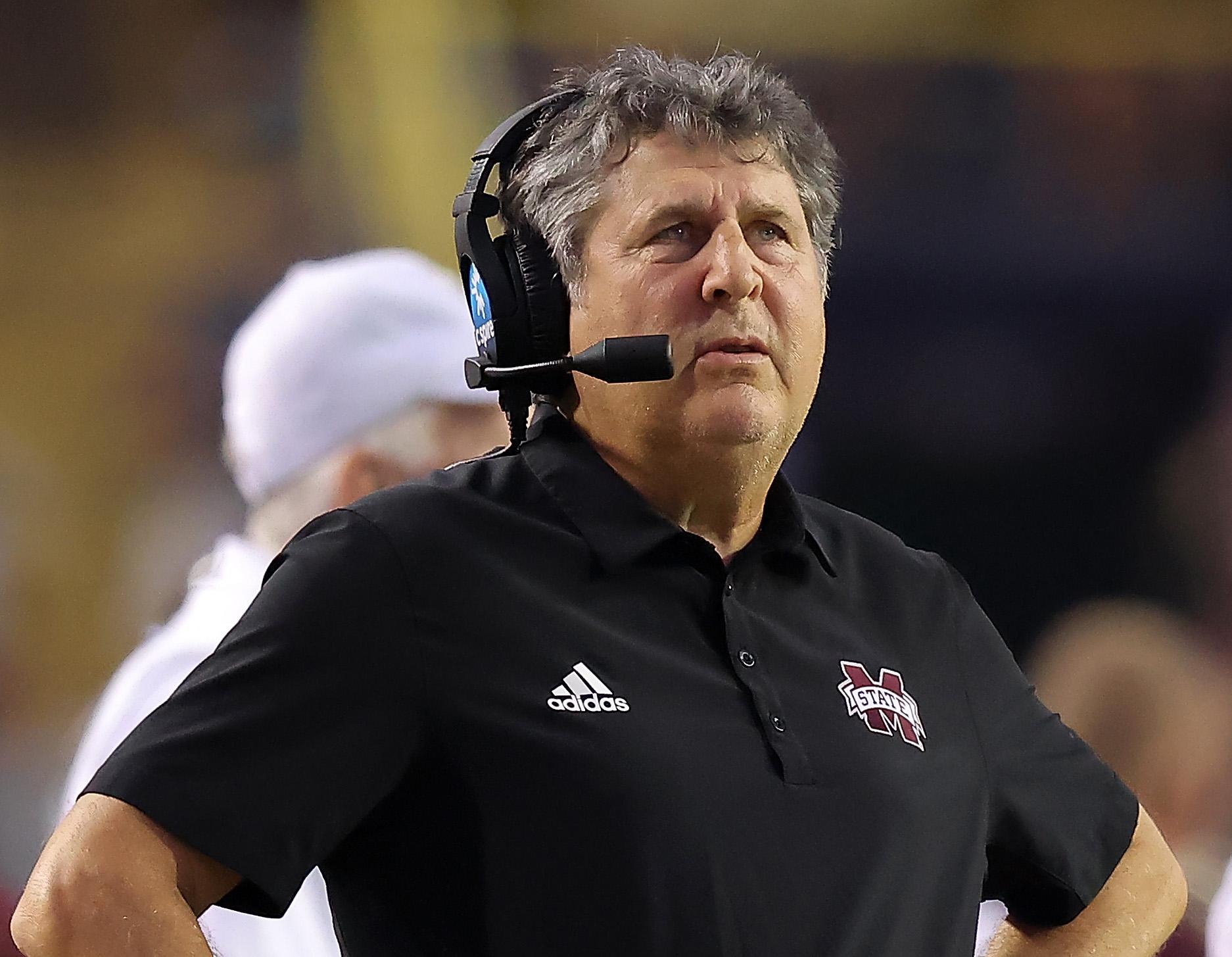 Texas A&M set to face an old nemesis in Leach