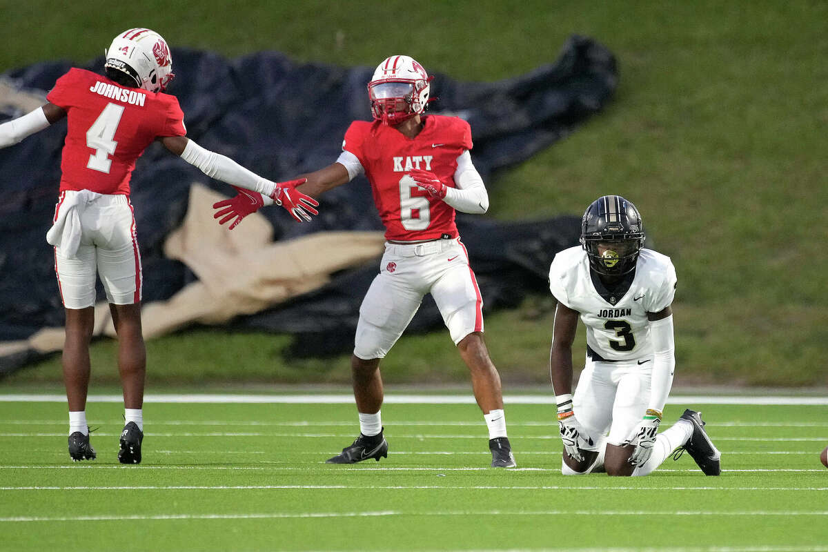 Story photo for Katy moves to 6-0 with rout of Jordan