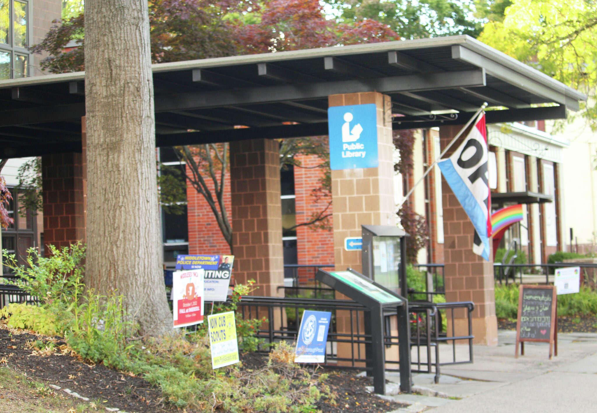150yearold Middletown library seeks 50,000 to examine possible new
