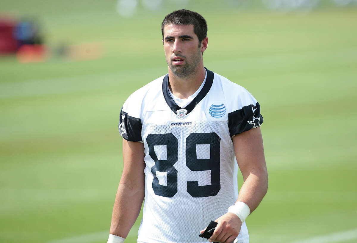 Former Dallas Cowboys tight end Gavin Escobar died Wednesday in an apparent rock climbing accident in California's San Bernardino Forest, according to a report by the Los Angeles Times.