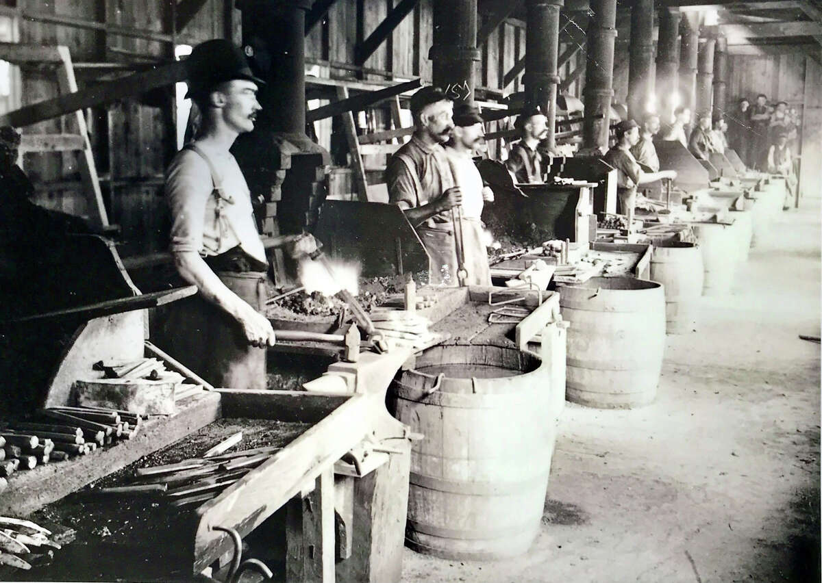 Blacksmith shop at Stony Creek Quarry at the turn of the century. Courtesy Unk DaRos.