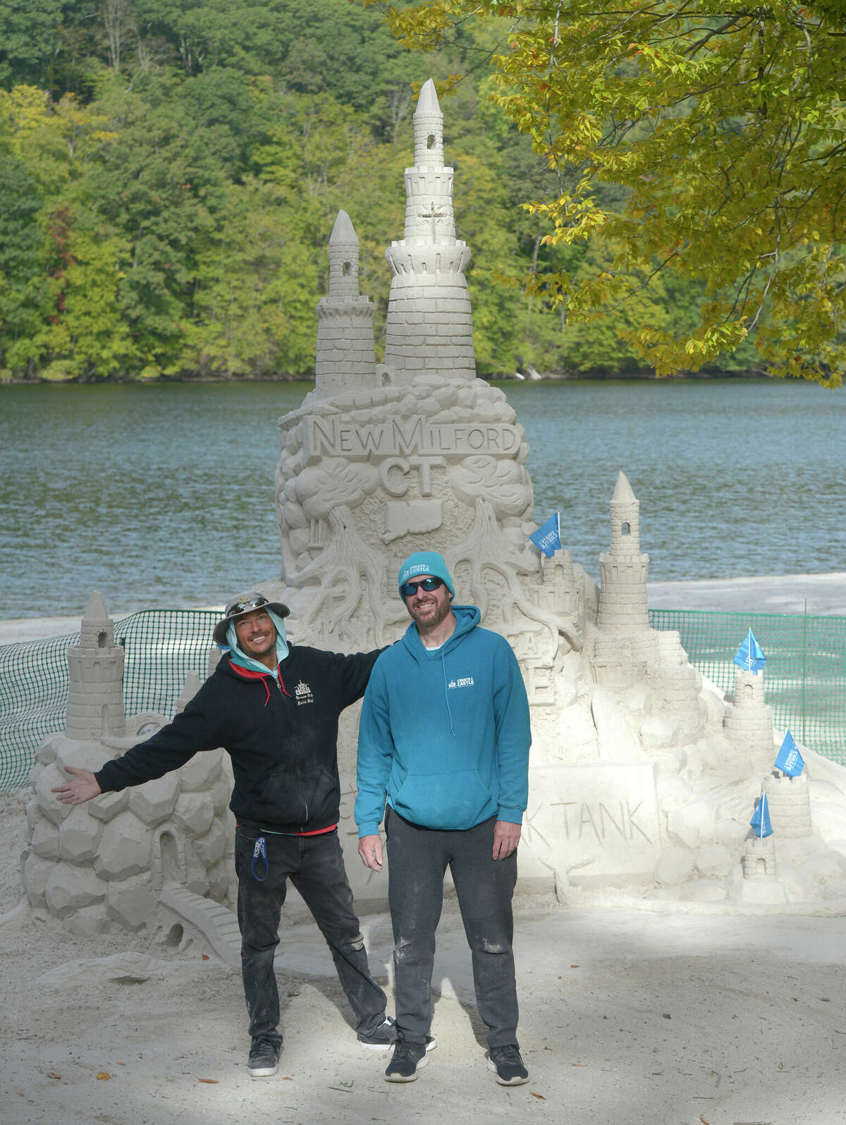 'Shark Tank' sand sculptor crafts castle at Candlewood Lake