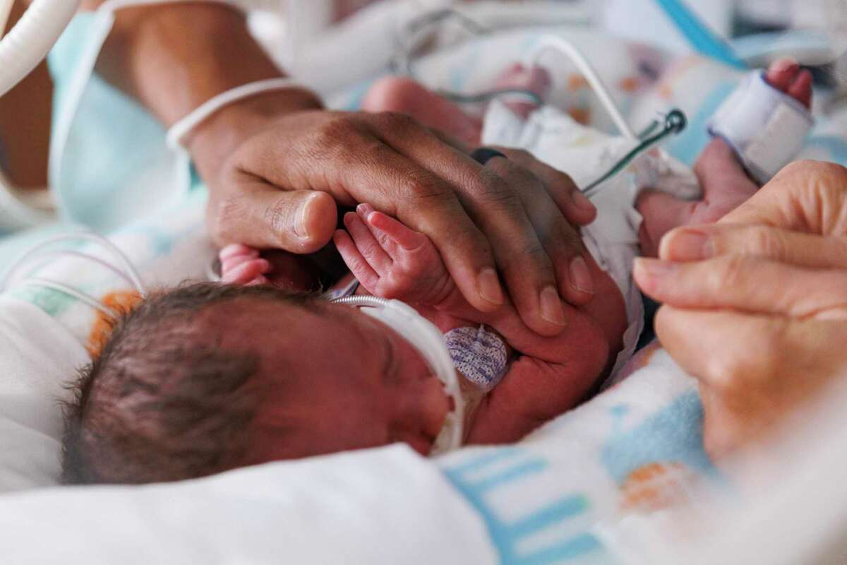 Pair of triplets born in under a day at a New Braunfels hospital