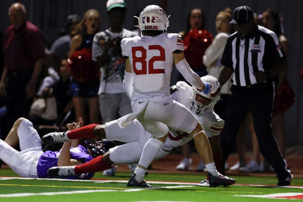 St. Thomas Eagles take down Kinkaid Falcons, remain unbeaten