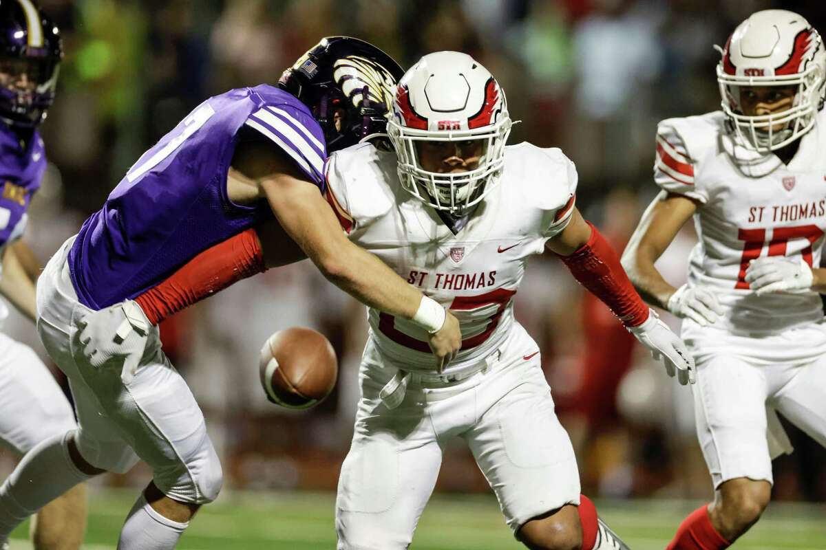 St. Thomas Eagles take down Kinkaid Falcons, remain unbeaten