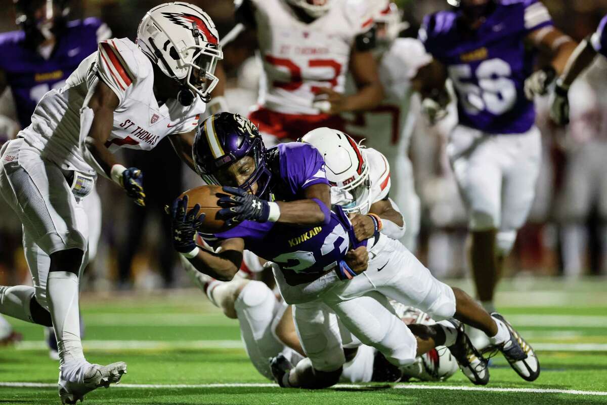 St. Thomas Eagles take down Kinkaid Falcons, remain unbeaten