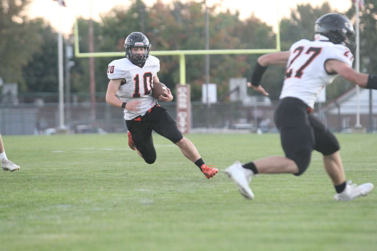 Ubly opens MHSAA football playoffs against Saginaw Nouvel