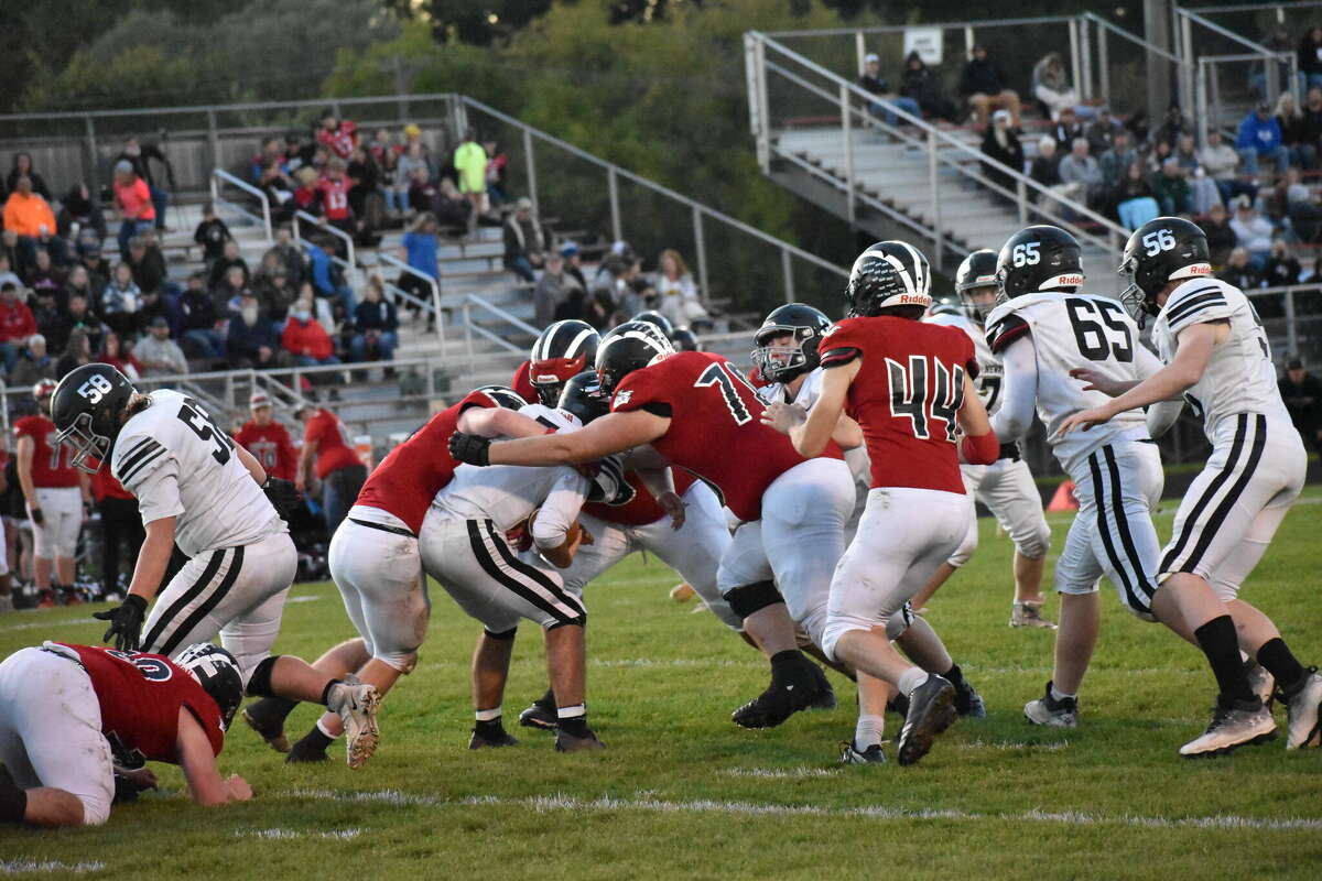 Reed City Coyotes Win Against Newaygo Lions 62-17 On Friday