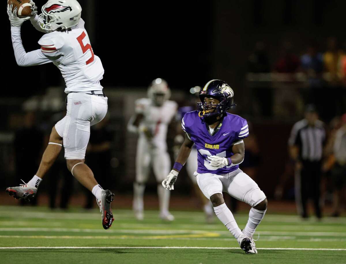 St. Thomas Eagles take down Kinkaid Falcons, remain unbeaten