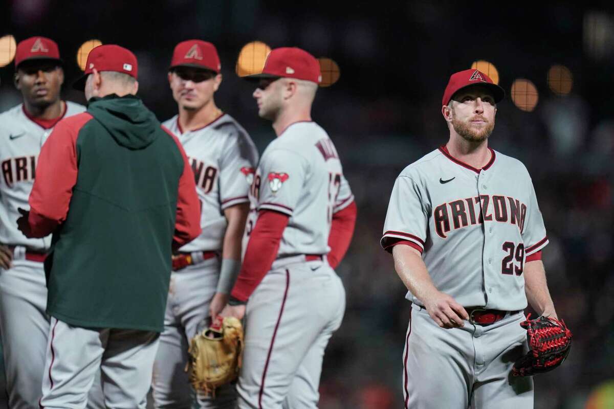 Longoria homers in return to Oracle Park, but SF Giants get last laugh to  beat NL West leaders, National Sports