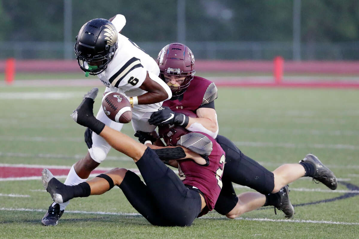 Story photo for Magnolia West enters rivalry game with momentum, thanks to its stingy defense.