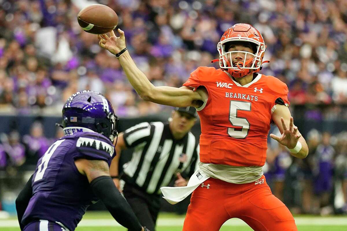 Sam Houston Bearkats Rally Past Rival SFA Lumberjacks