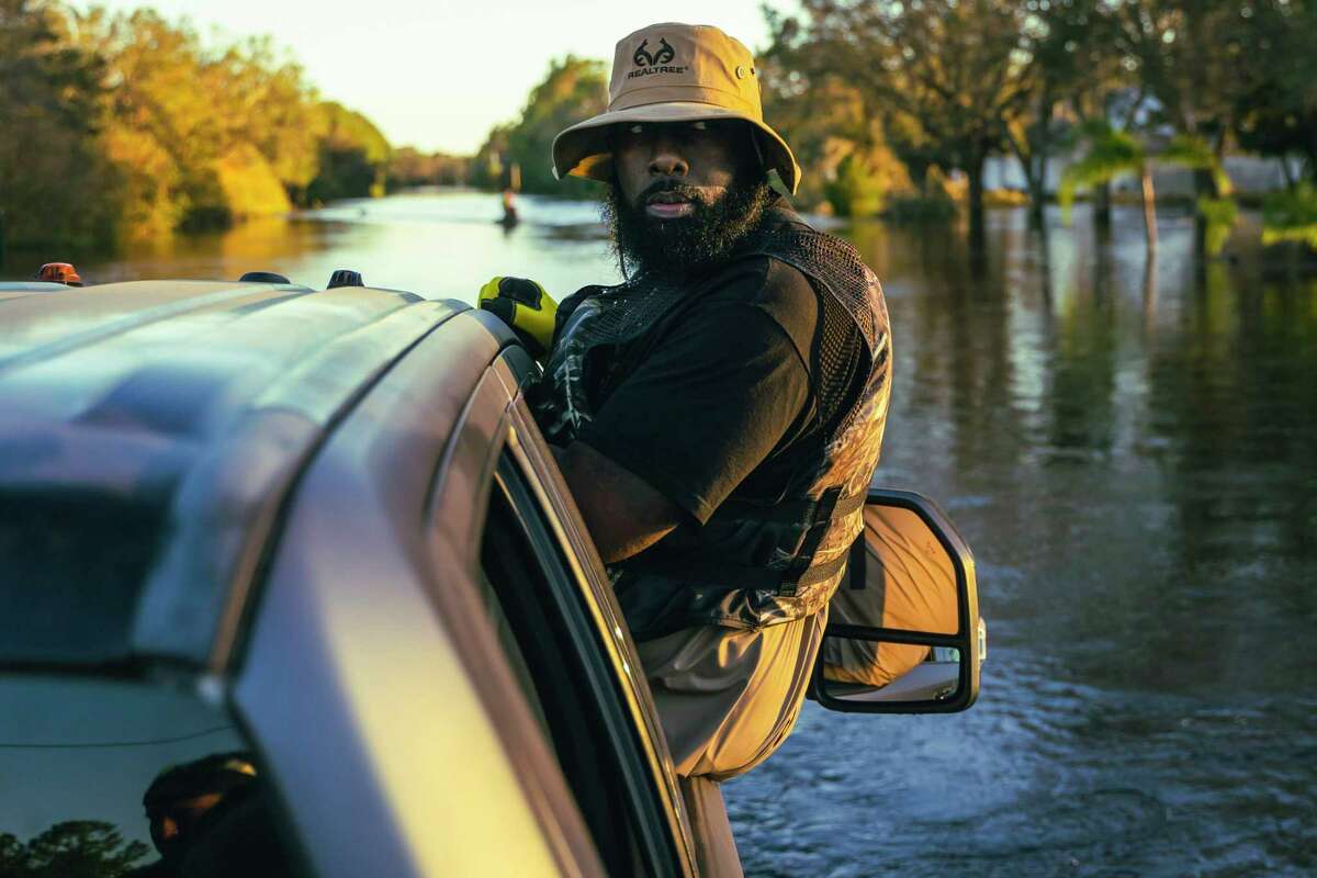 Story photo for Trae tha Truth helps with Hurricane Ian relief.