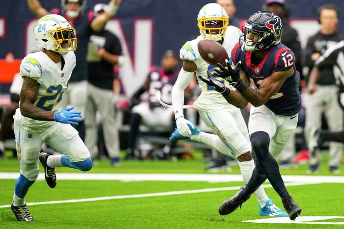 Houston Texans defensive back Derek Stingley Jr. (24) looks to defend  during an NFL Football game against the Philadelphia Eagles on Thursday,  November 3, 2022, in Houston. (AP Photo/Matt Patterson Stock Photo - Alamy