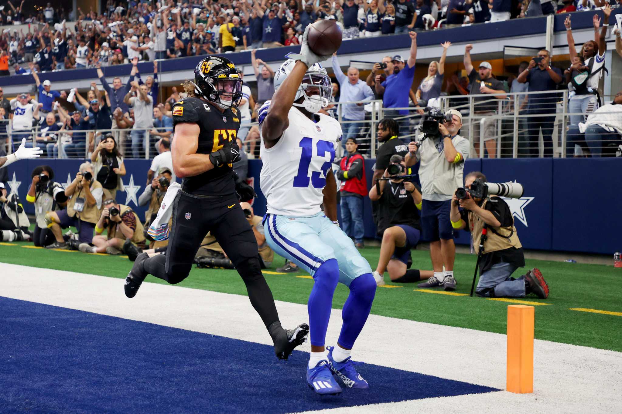 CeeDee Lamb of the Dallas Cowboys celebrates after scoring a News Photo  - Getty Images