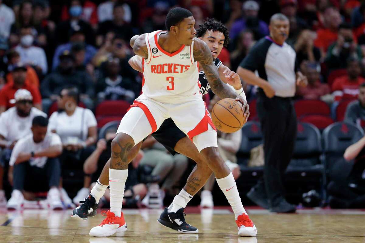 Houston Rockets defeat San Antonio Spurs to open preseason