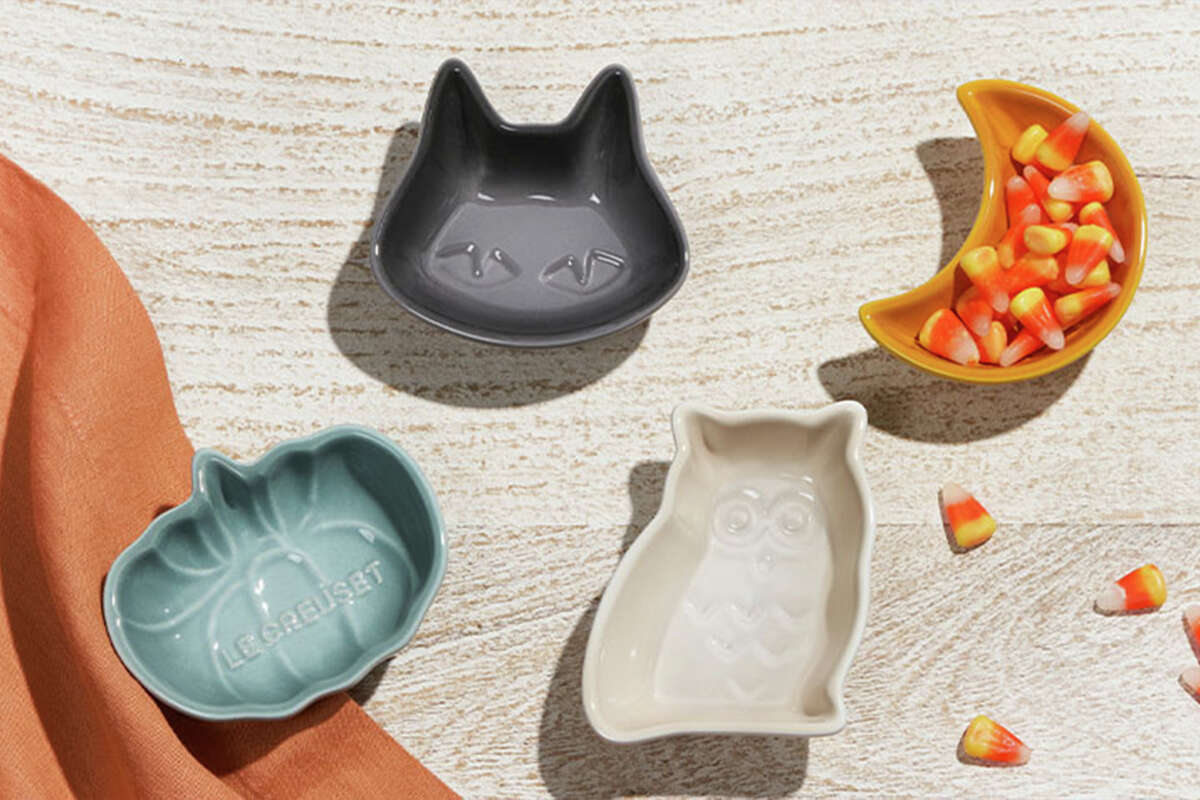 You can snag these spooky freebies from Le Crueset this week.
