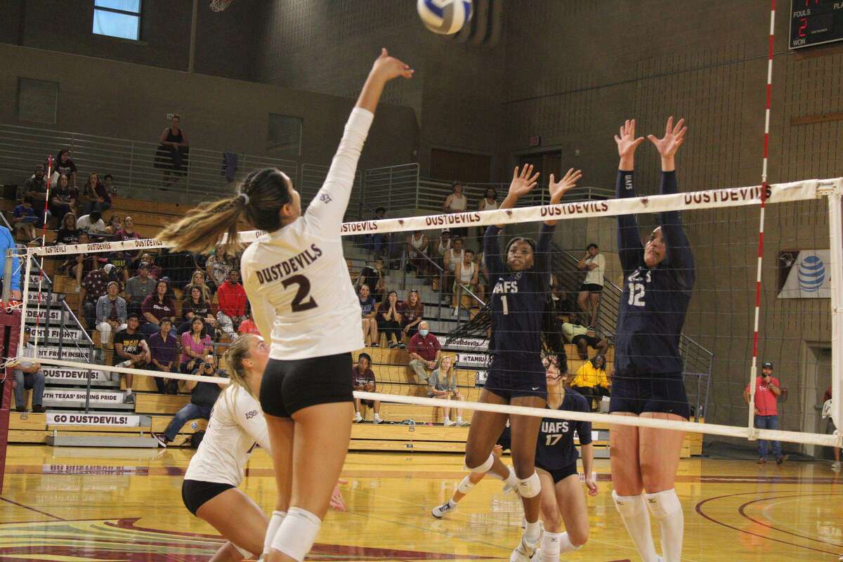 The Dustdevils remain perfect in conference play after their victory over the Lady Lions.