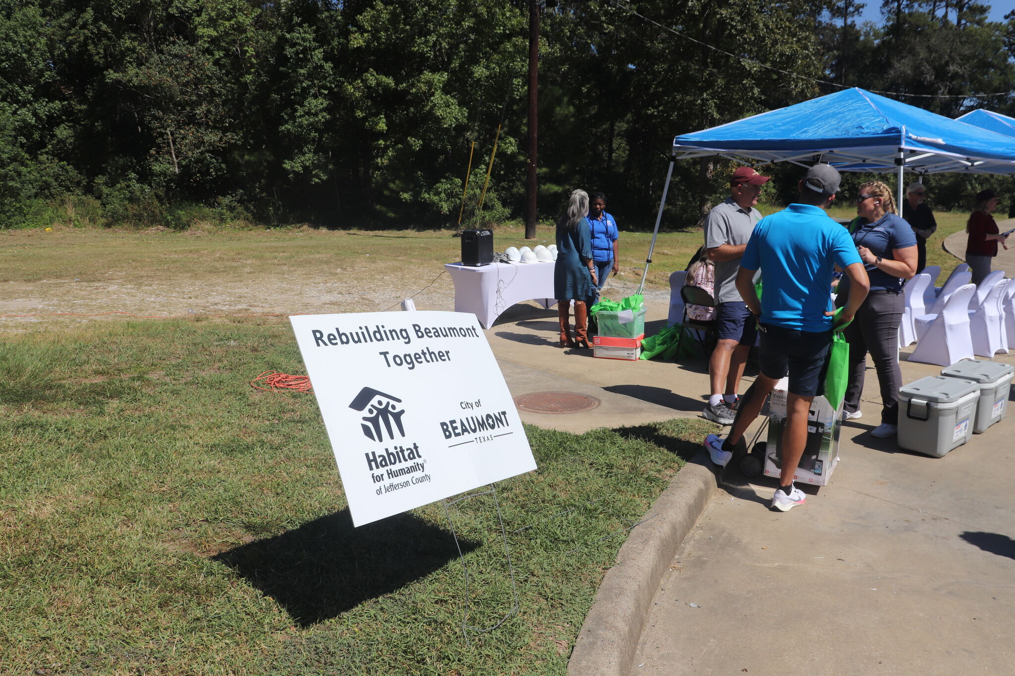 40 Beaumont houses receive free weatherization from Habitat for