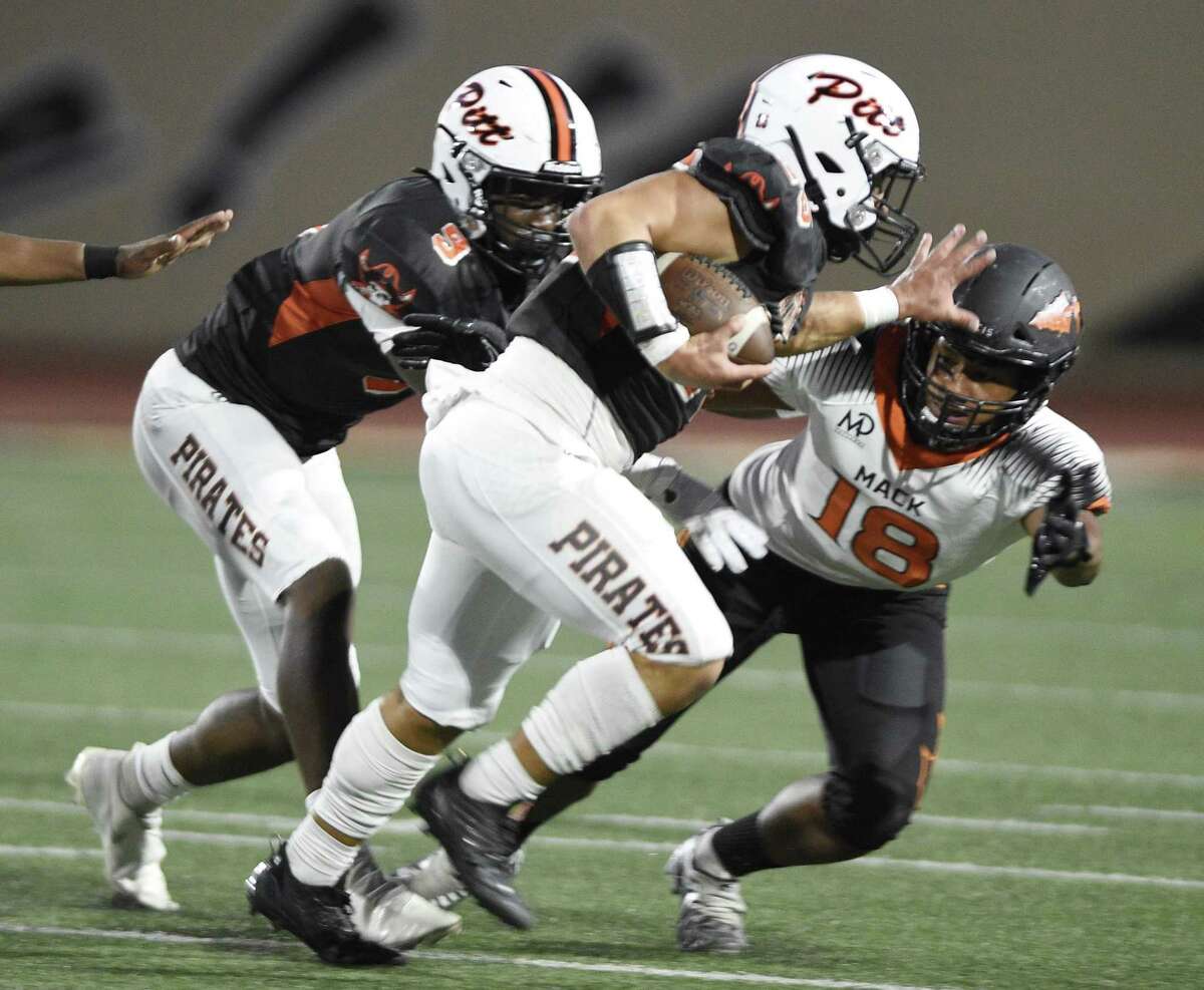 Pittsburg sophomore running back Elijah Bow had 33 carries for 185 yards and a touchdown in the third-ranked Pirates' 39-21 win over McClymonds-Oakland.