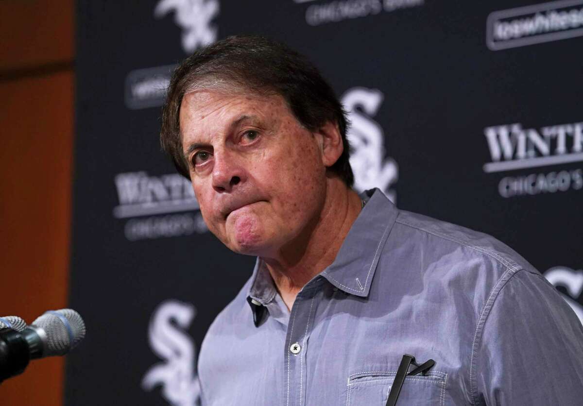 Chicago White Sox: Manager Tony La Russa out for health reasons