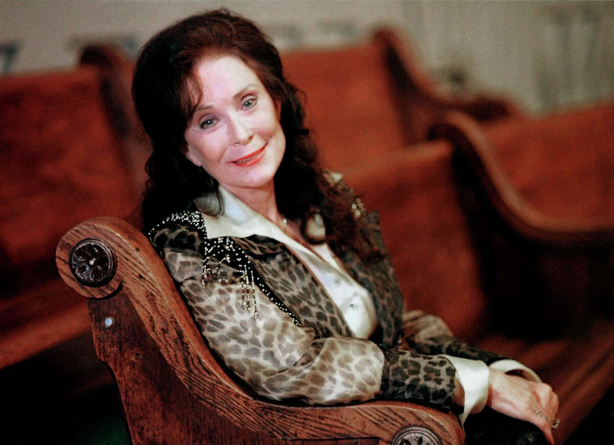FILE - Country music great Loretta Lynn poses for a portrait in September 2000 in Nashville, Tenn. Lynn, the Kentucky coal miner’s daughter who became a pillar of country music, died Tuesday at her home in Hurricane Mills, Tenn. She was 90.