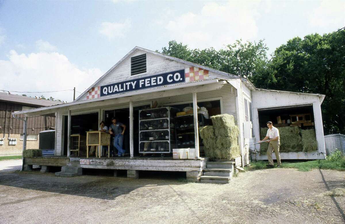 Houstons Quality Feed store in Heights to move location