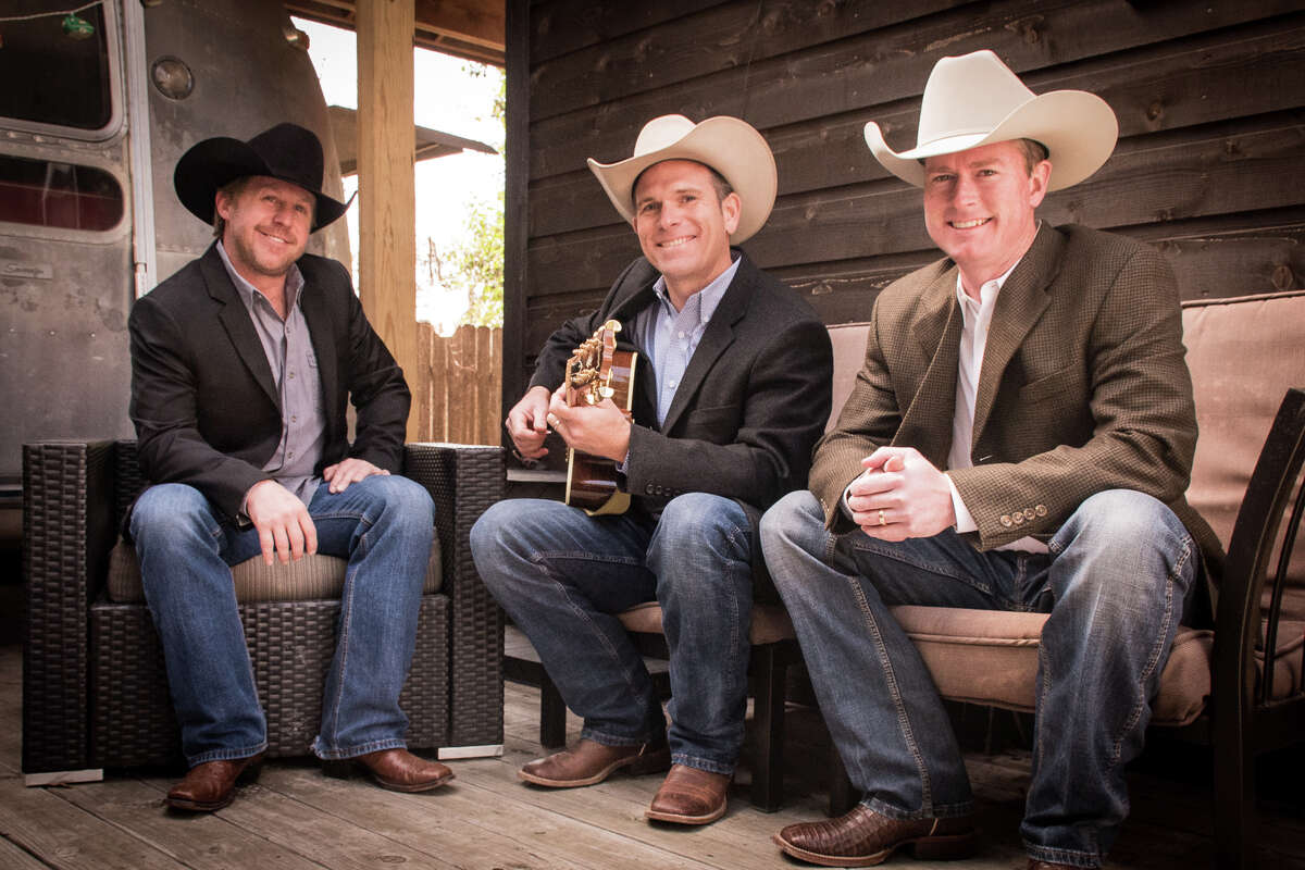 The Texas Trio will perform at 7:30 p.m. on Saturday, 3600 N. Garfield St. 