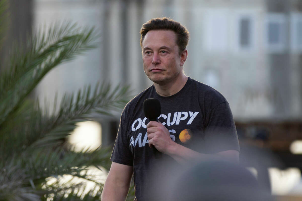 Elon Musk during a T-Mobile and SpaceX joint event on August 25, 2022 in Boca Chica Beach, Texas. 