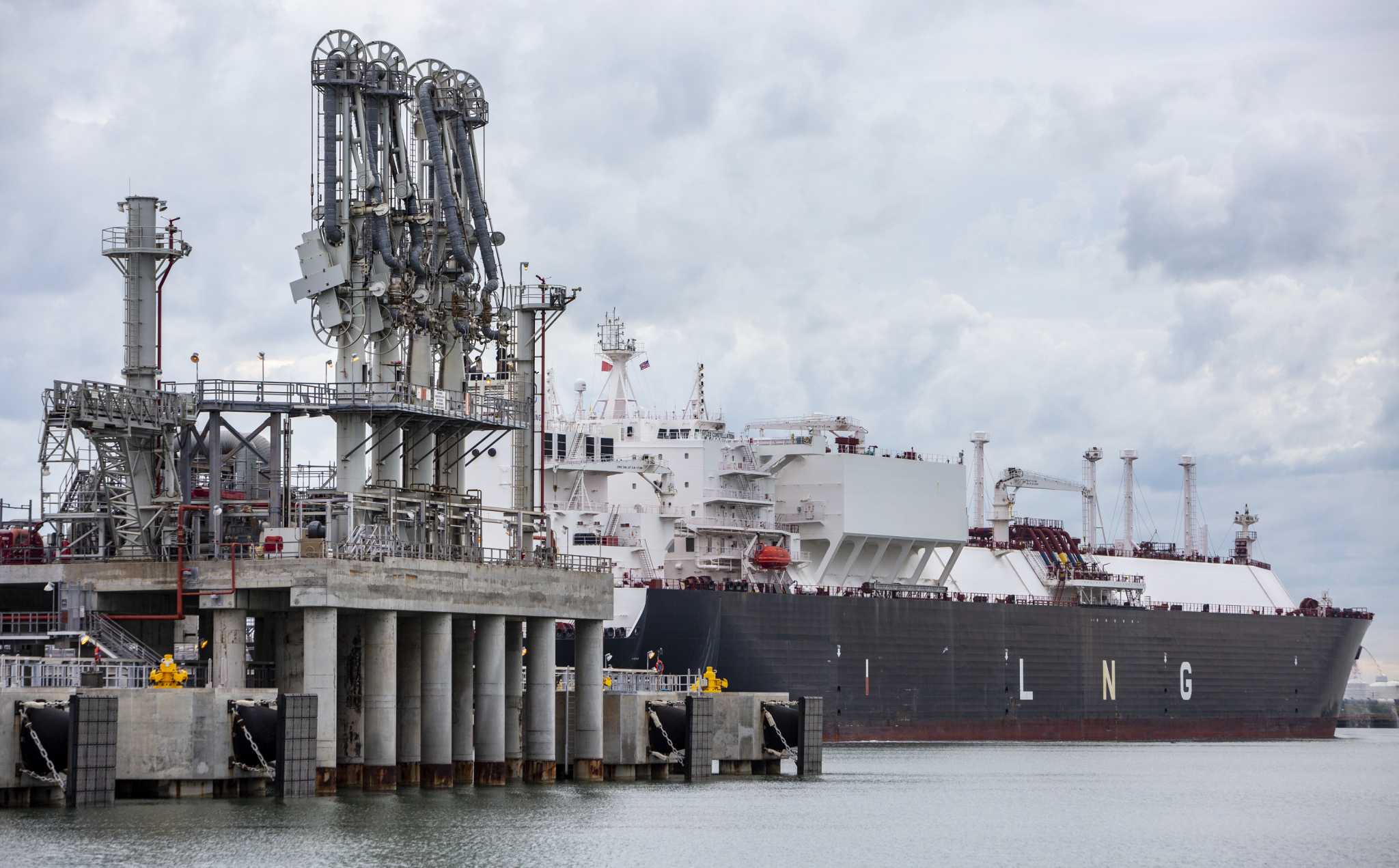 Natural gas inventories on the rise, but not enough to avoid heating