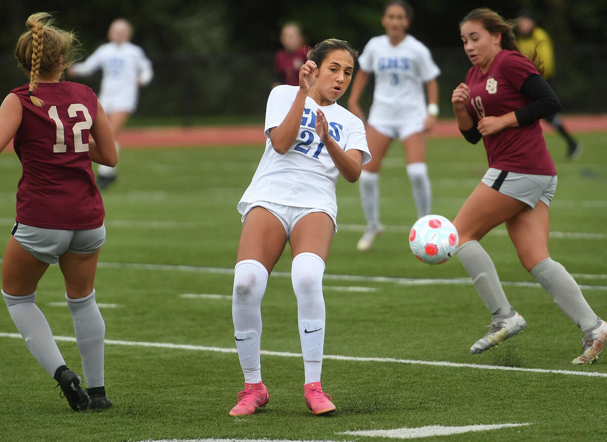 St. Joseph tops Glastonbury in CCC/FCIAC girls soccer showcase